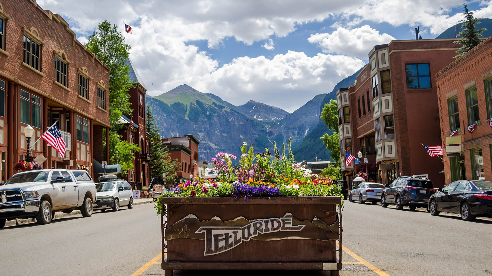 telluride-colorado-mountain-towns_h